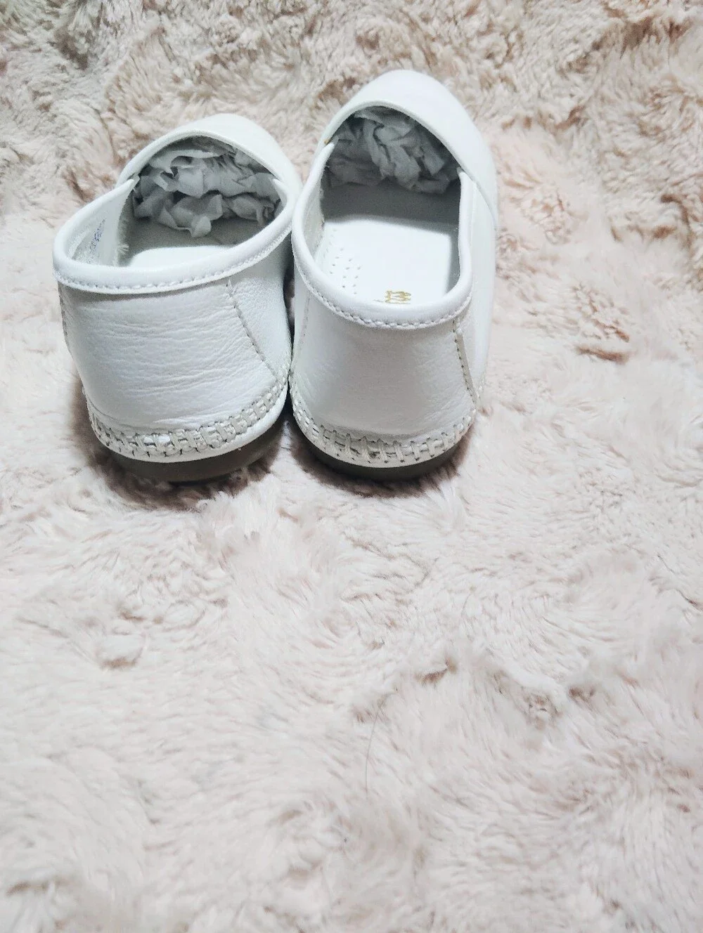 Minnetonka White Leather Slip-On Loafers